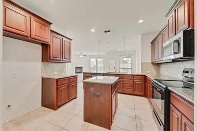 11321 Gold Canyon Drive, Fort Worth, TX 76052 - Photo 5