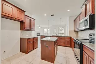11321 Gold Canyon Dr, Fort Worth, TX 76052 - Photo 5