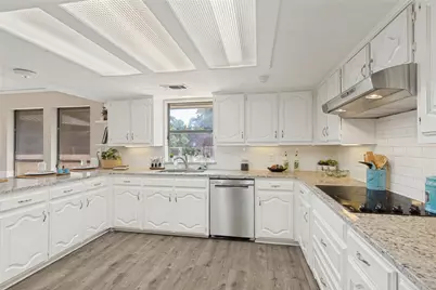 5013 Country Place Drive, Plano, TX 75023 - Photo 13