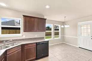1720 Lakeway Dr, Cleburne, TX 76033 - Photo 15