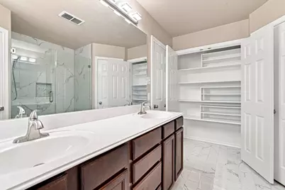 1720 Lakeway Drive, Cleburne, TX 76033 - Photo 25