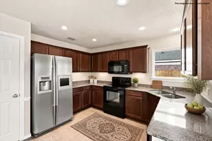 1720 Lakeway Dr, Cleburne, TX 76033 - Photo 3