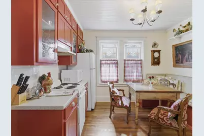322 W Bridge Street, Granbury, TX 76048 - Photo 11