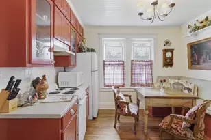322 W Bridge St, Granbury, TX 76048 - Photo 11
