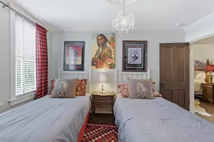 322 W Bridge St, Granbury, TX 76048 - Photo 25