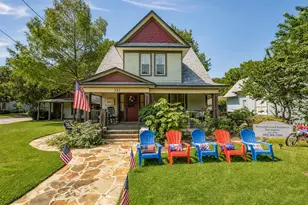 322 W Bridge St, Granbury, TX 76048 - Photo 1