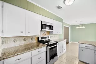 2925 Melmar Park St, Commerce, TX 75428 - Photo 11