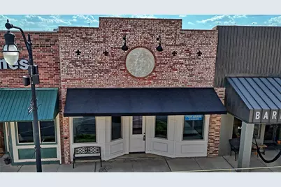 207 Clay Street, Nocona, TX 76255 - Photo 1