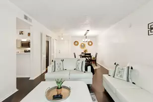 4845 Cedar Springs Rd, Dallas, TX 75219 - Photo 5