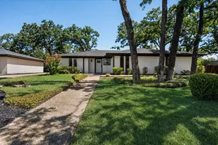 904 Northwood, Corsicana, TX 75110 - Photo 1