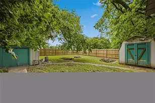 1300 Spring St, Waco, TX 76704 - Photo 9