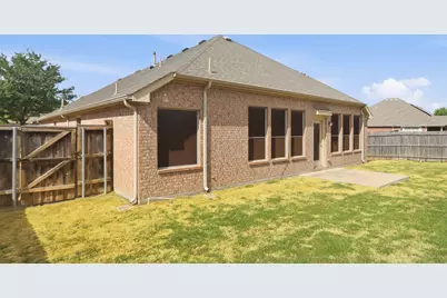 2927 Albares, Grand Prairie, TX 75054 - Photo 31