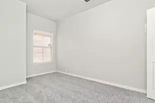 2927 Albares Dr, Grand Prairie, TX 75054 - Photo 21