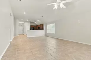 2927 Albares Dr, Grand Prairie, TX 75054 - Photo 7