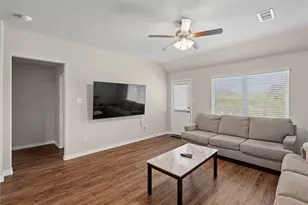 10617 Stag Ln, Fort Worth, TX 76036 - Photo 7
