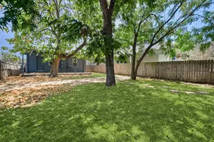 501 S Clinton Ave, Dallas, TX 75208 - Photo 27