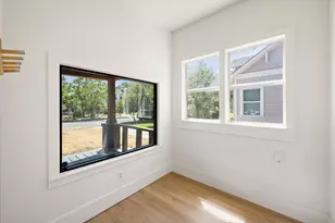 501 S Clinton Ave, Dallas, TX 75208 - Photo 17