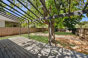 501 S Clinton Ave, Dallas, TX 75208 - Photo 25