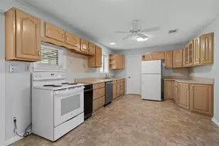 8817 Oakdale Dr, Woodway, TX 76712 - Photo 13
