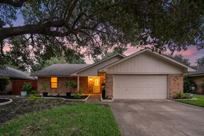1101 De Pauw Drive, Arlington, TX 76012 - Photo 1