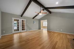 1101 De Pauw Dr, Arlington, TX 76012 - Photo 5