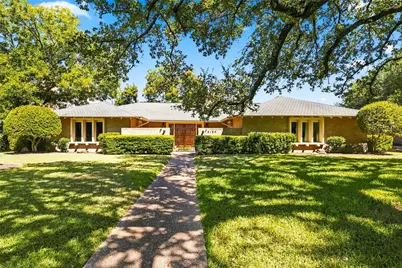 5104 Lake Jackson Drive, Waco, TX 76710 - Photo 1