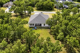 722 Haynie Dr, Runaway Bay, TX 76426 - Photo 27