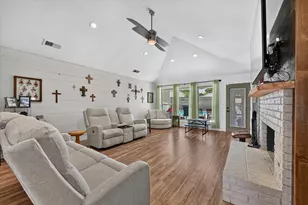 802 Green Brook Dr, Allen, TX 75002 - Photo 11