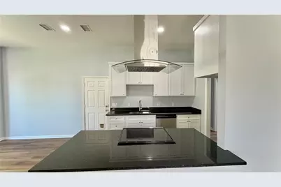 405 Odell Street, Cleburne, TX 76033 - Photo 15