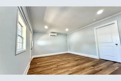 405 Odell Street, Cleburne, TX 76033 - Photo 29