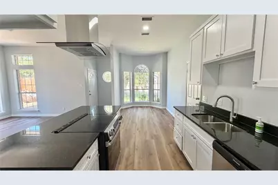 405 Odell Street, Cleburne, TX 76033 - Photo 11