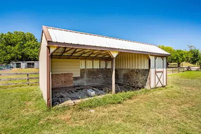 800 Oak Lane Drive, Joshua, TX 76058 - Photo 13