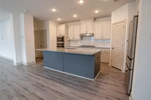 1577 Jackson St, Carrollton, TX 75006 - Photo 5