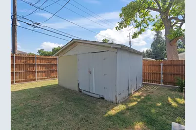 8133 Cavalier Circle, Dallas, TX 75227 - Photo 19