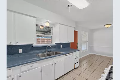 8133 Cavalier Circle, Dallas, TX 75227 - Photo 9