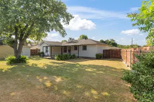 8133 Cavalier Cir, Dallas, TX 75227 - Photo 25