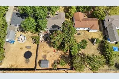852 Lilac Drive, Garland, TX 75040 - Photo 11