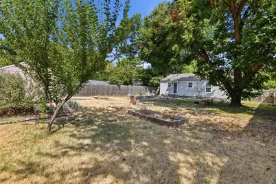 852 Lilac Drive, Garland, TX 75040 - Photo 13