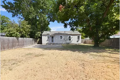 852 Lilac Drive, Garland, TX 75040 - Photo 9