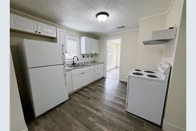 5511 Fletcher Avenue, Fort Worth, TX 76107 - Photo 9