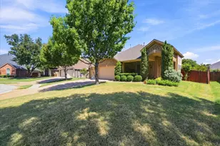 102 Chase Oaks Ct, Mansfield, TX 76063 - Photo 35