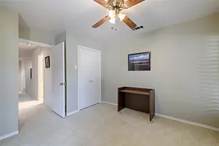 19 Country Lake Dr, Carrollton, TX 75006 - Photo 29