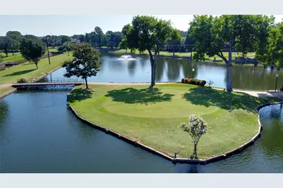 19 Country Lake Drive, Carrollton, TX 75006 - Photo 31