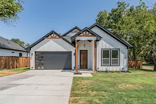303 Hobbs Ave, Boyd, TX 76023 - Photo 1