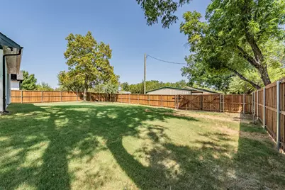 303 Hobbs Avenue, Boyd, TX 76023 - Photo 5