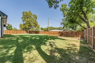 303 Hobbs Ave, Boyd, TX 76023 - Photo 5