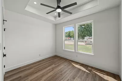 303 Hobbs Avenue, Boyd, TX 76023 - Photo 7