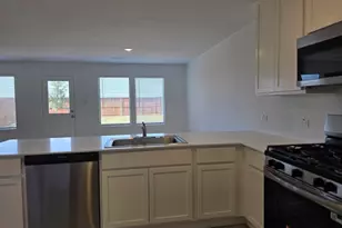 400 Backcountry Dr, Little Elm, TX 75068 - Photo 5