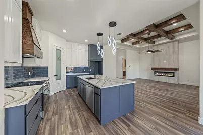 305 Hobbs Avenue, Boyd, TX 76023 - Photo 15