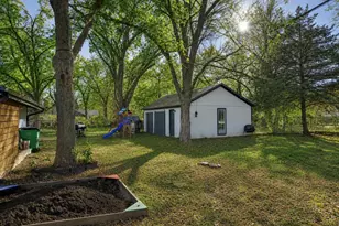1903 N Weaver St, Gainesville, TX 76240 - Photo 27